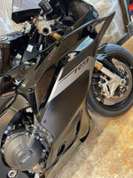 YAMAHA YZF- R9