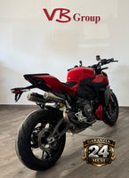 Ducati Street Fighter V2